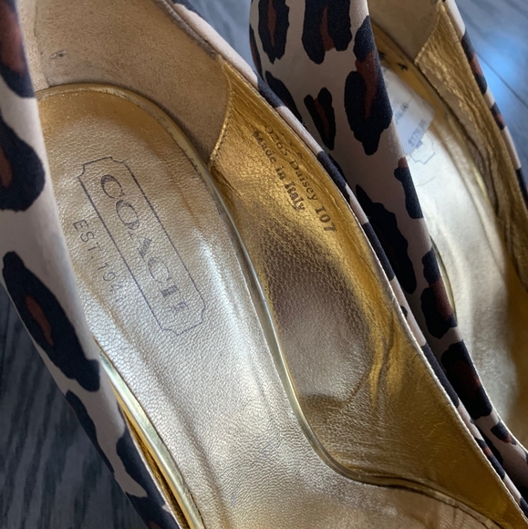 Beautiful Coach Heels💖💫 - Picture 5 of 9
